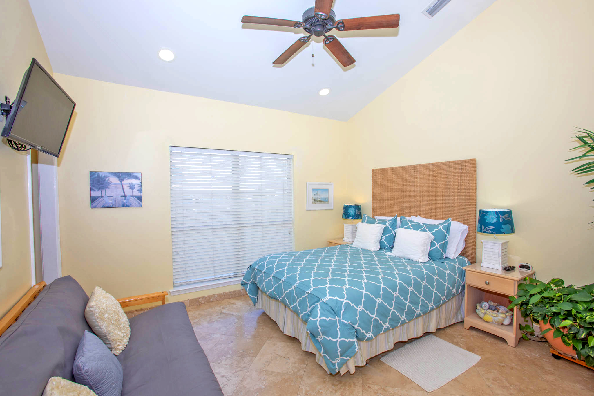 Ariola 1002 House / Cottage rental in Pensacola Beach House Rentals in Pensacola Beach Florida - #18