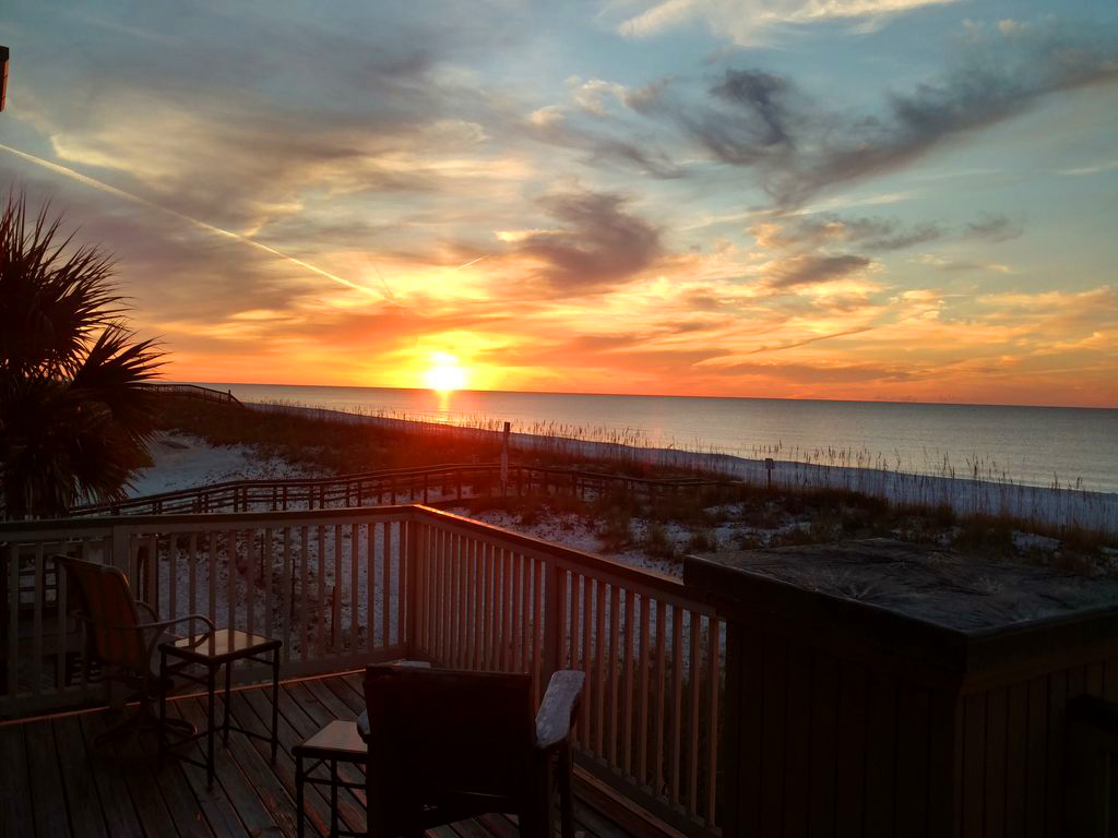 Ariola 102 - The Phoenix House / Cottage rental in Pensacola Beach House Rentals in Pensacola Beach Florida - #38