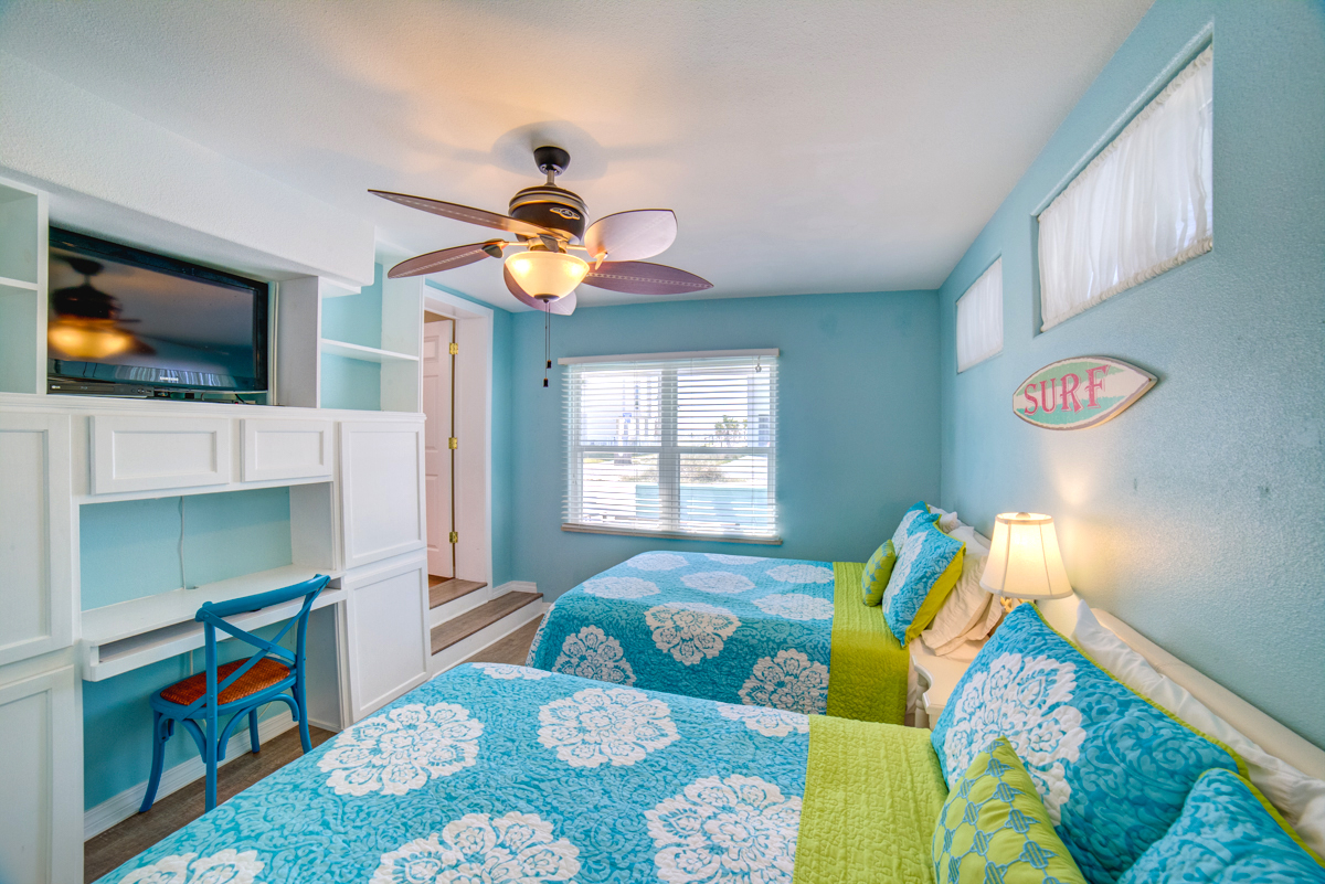 Ariola 105 House / Cottage rental in Pensacola Beach House Rentals in Pensacola Beach Florida - #24