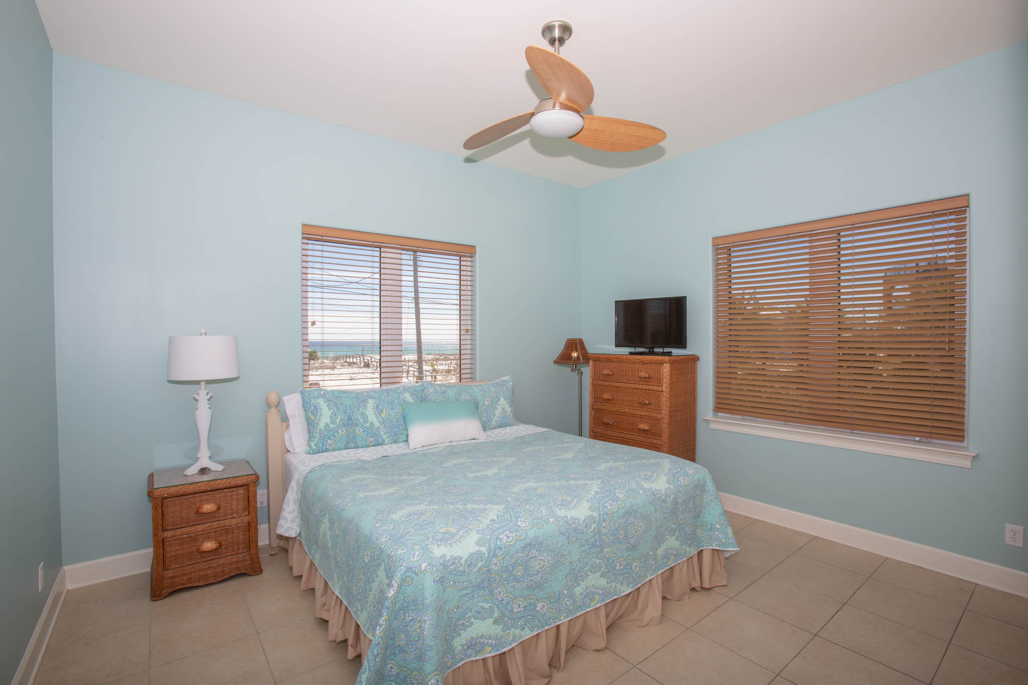 Ariola 1101 House / Cottage rental in Pensacola Beach House Rentals in Pensacola Beach Florida - #34