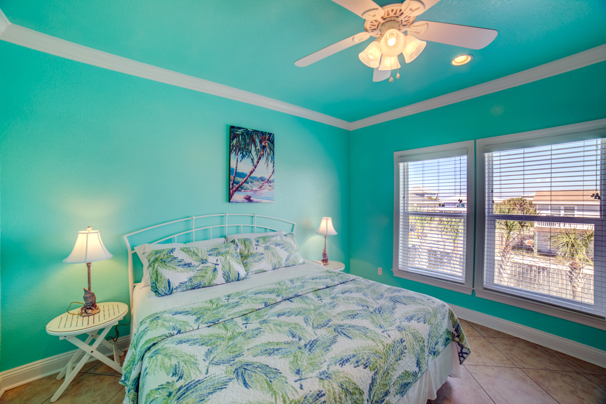 Ariola 1311 - The Dolphin House House / Cottage rental in Pensacola Beach House Rentals in Pensacola Beach Florida - #32
