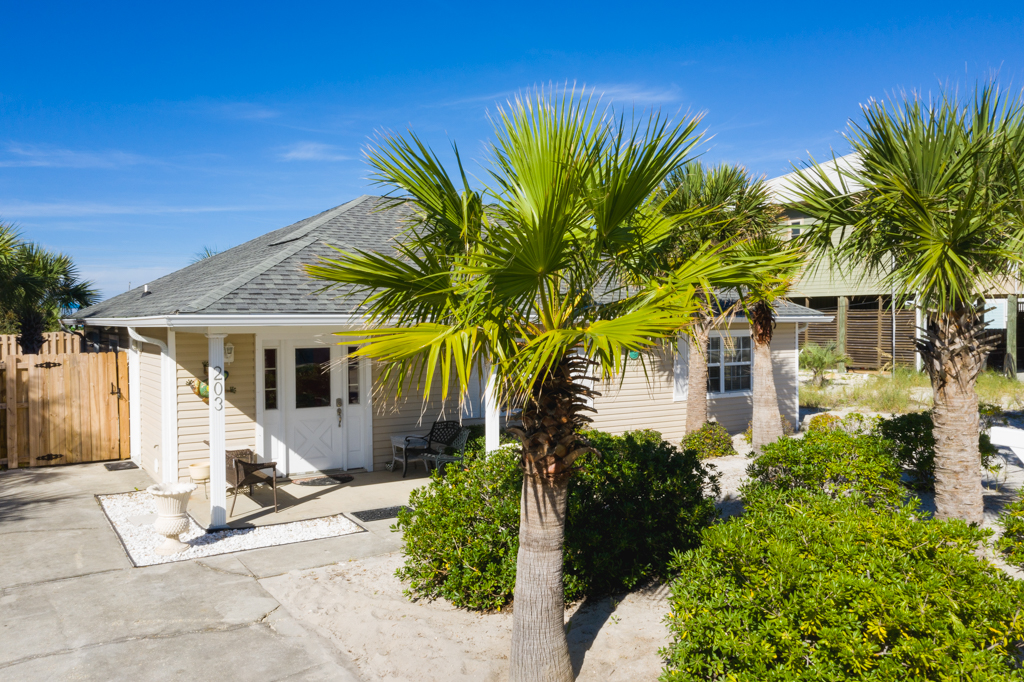 Ariola 203 - The Cottage House / Cottage rental in Pensacola Beach House Rentals in Pensacola Beach Florida - #34