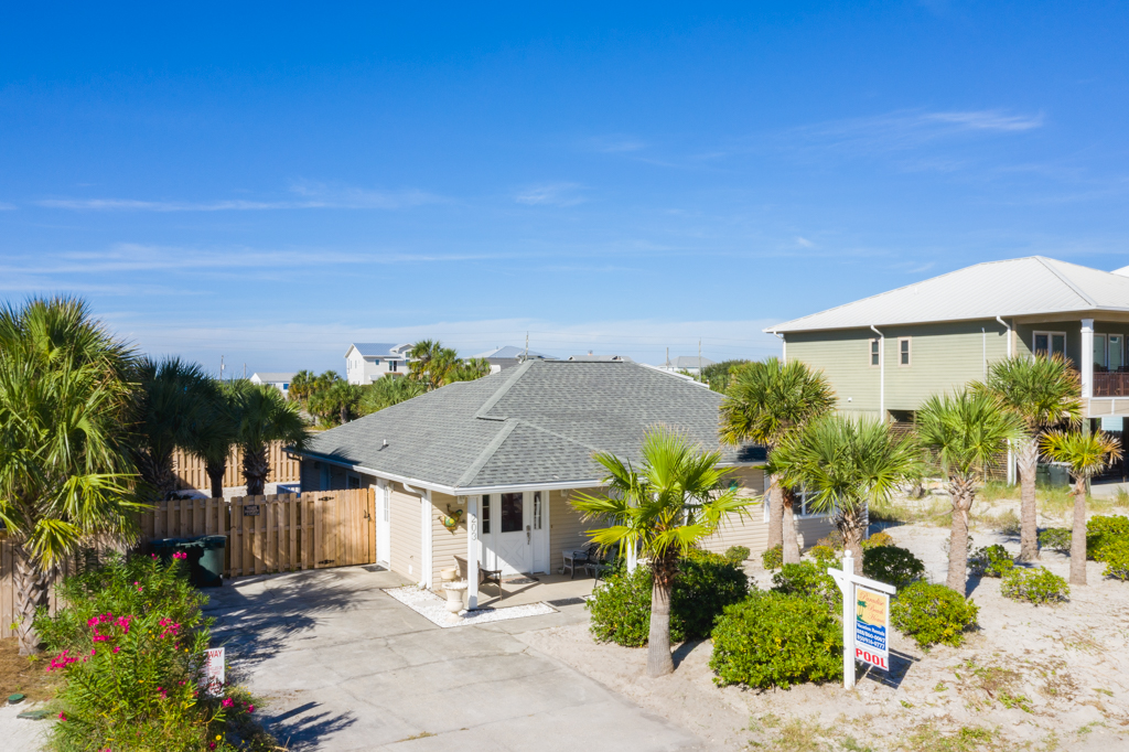 Ariola 203 - The Cottage House / Cottage rental in Pensacola Beach House Rentals in Pensacola Beach Florida - #35