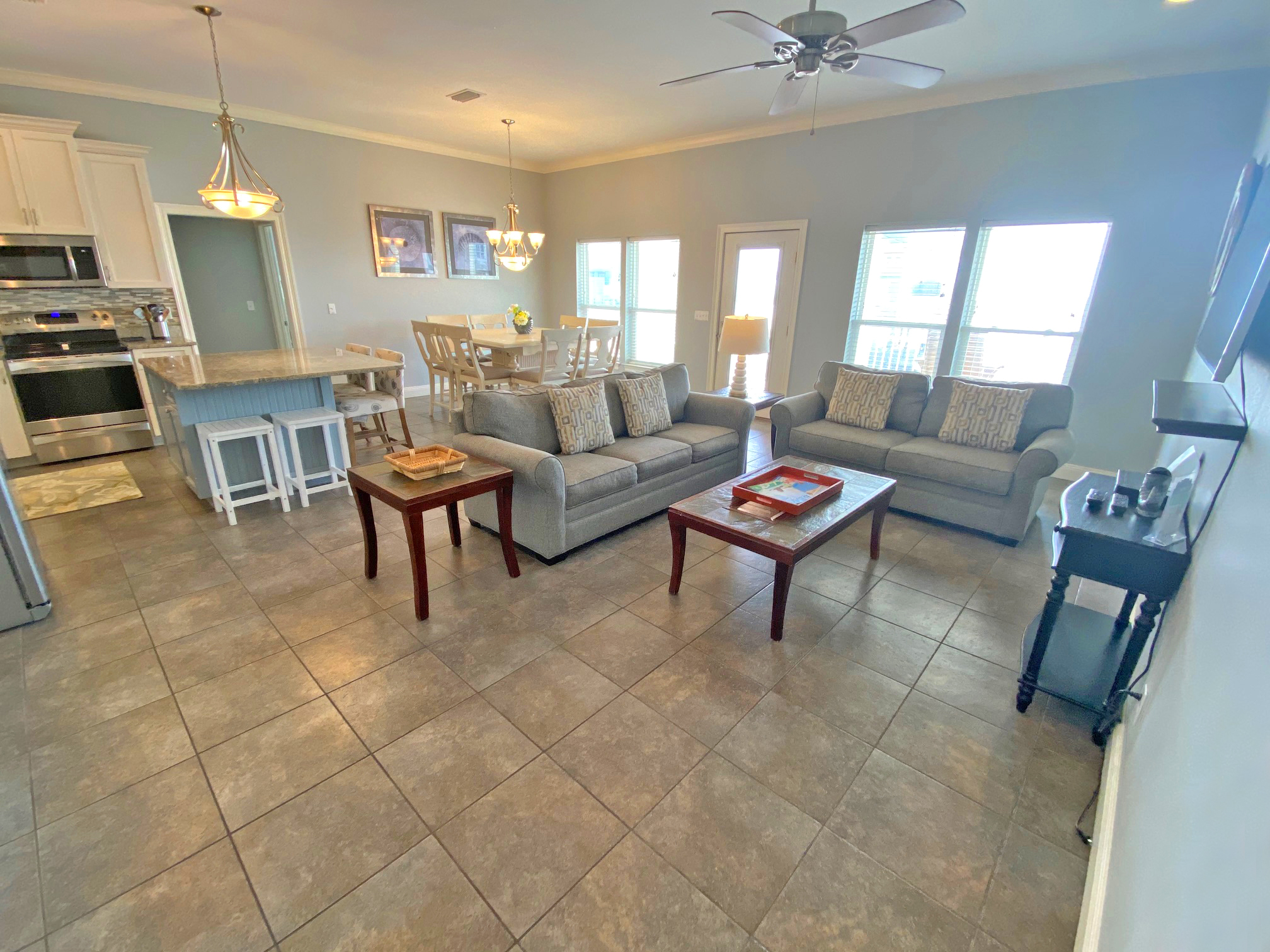 Ariola 209 House / Cottage rental in Pensacola Beach House Rentals in Pensacola Beach Florida - #2