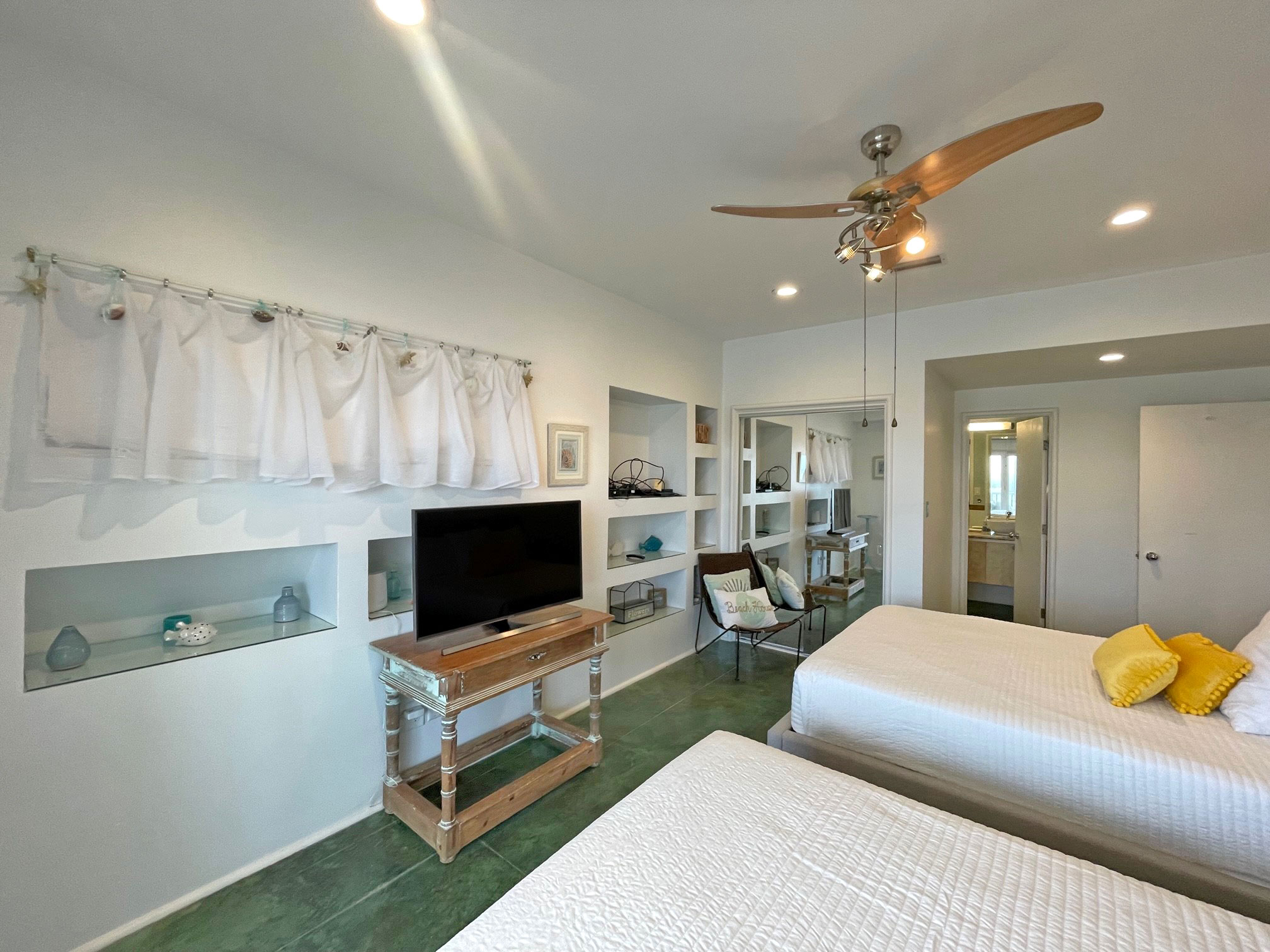 Ariola 310 House / Cottage rental in Pensacola Beach House Rentals in Pensacola Beach Florida - #49