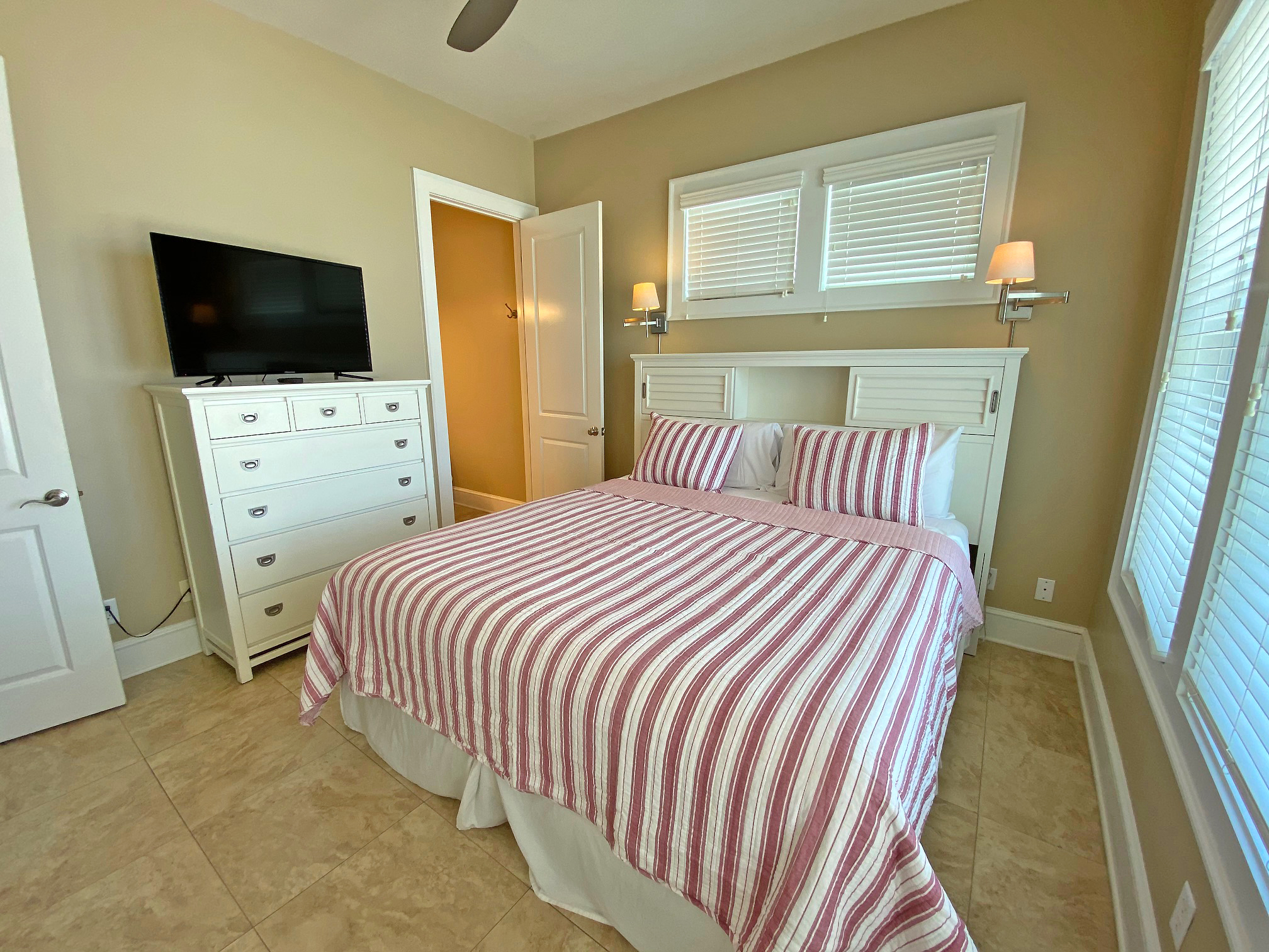 Avenida 13 - 303 House / Cottage rental in Pensacola Beach House Rentals in Pensacola Beach Florida - #40