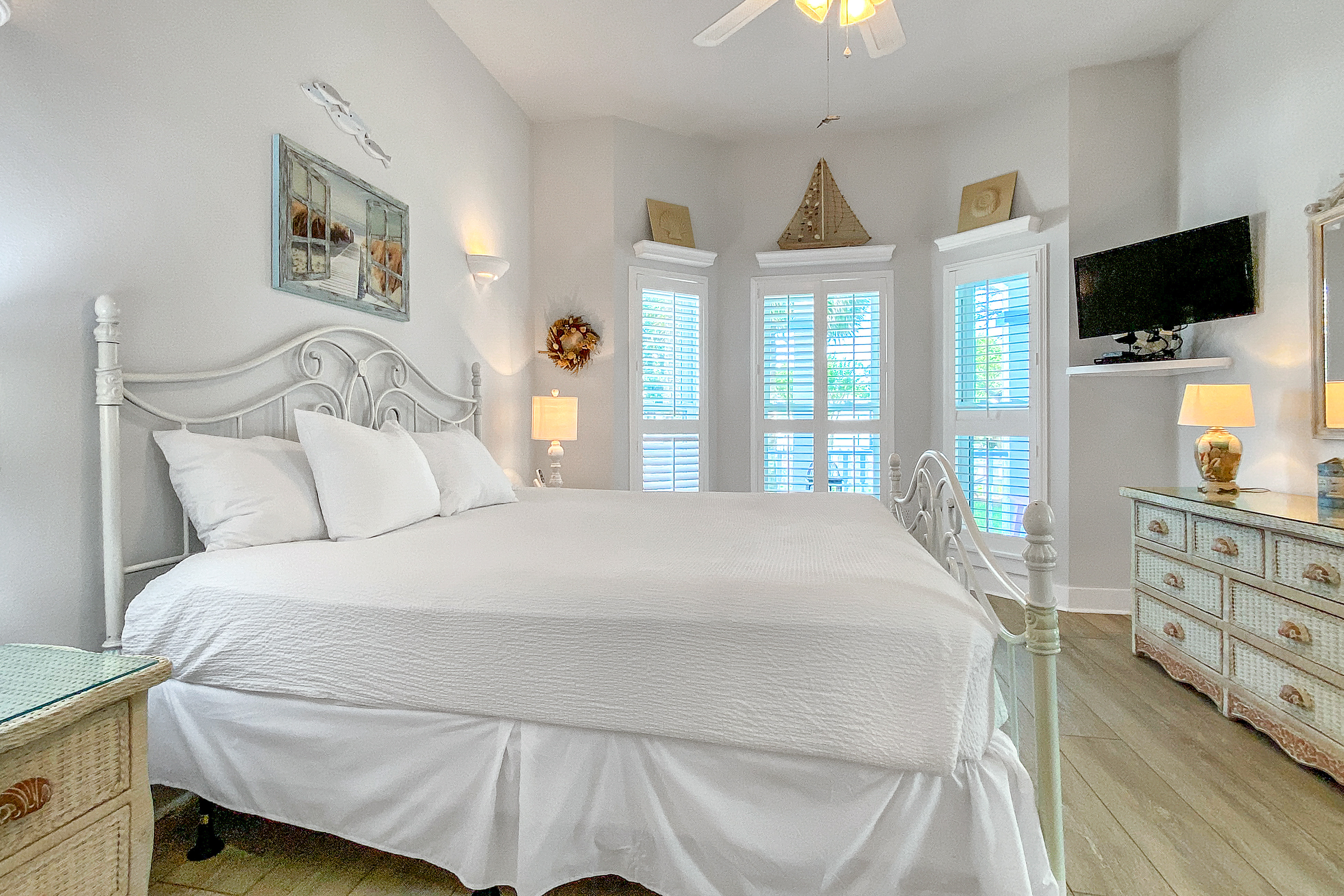 Crystal Beach Subdivision: Cotton Candy House / Cottage rental in Destin Beach House Rentals in Destin Florida - #16