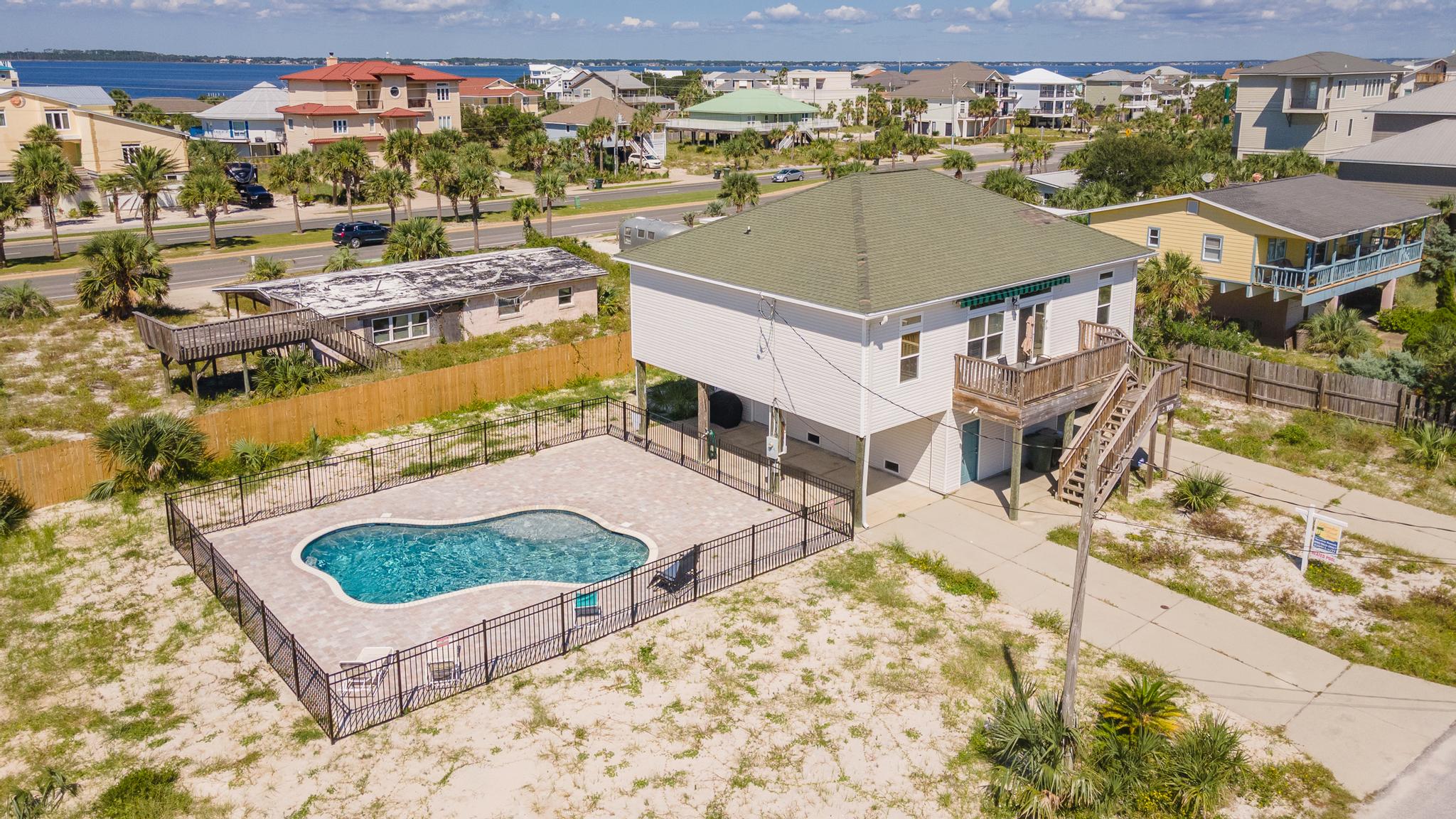 Maldonado 709 - Chesed Emerald Gulf House / Cottage rental in Pensacola Beach House Rentals in Pensacola Beach Florida - #3