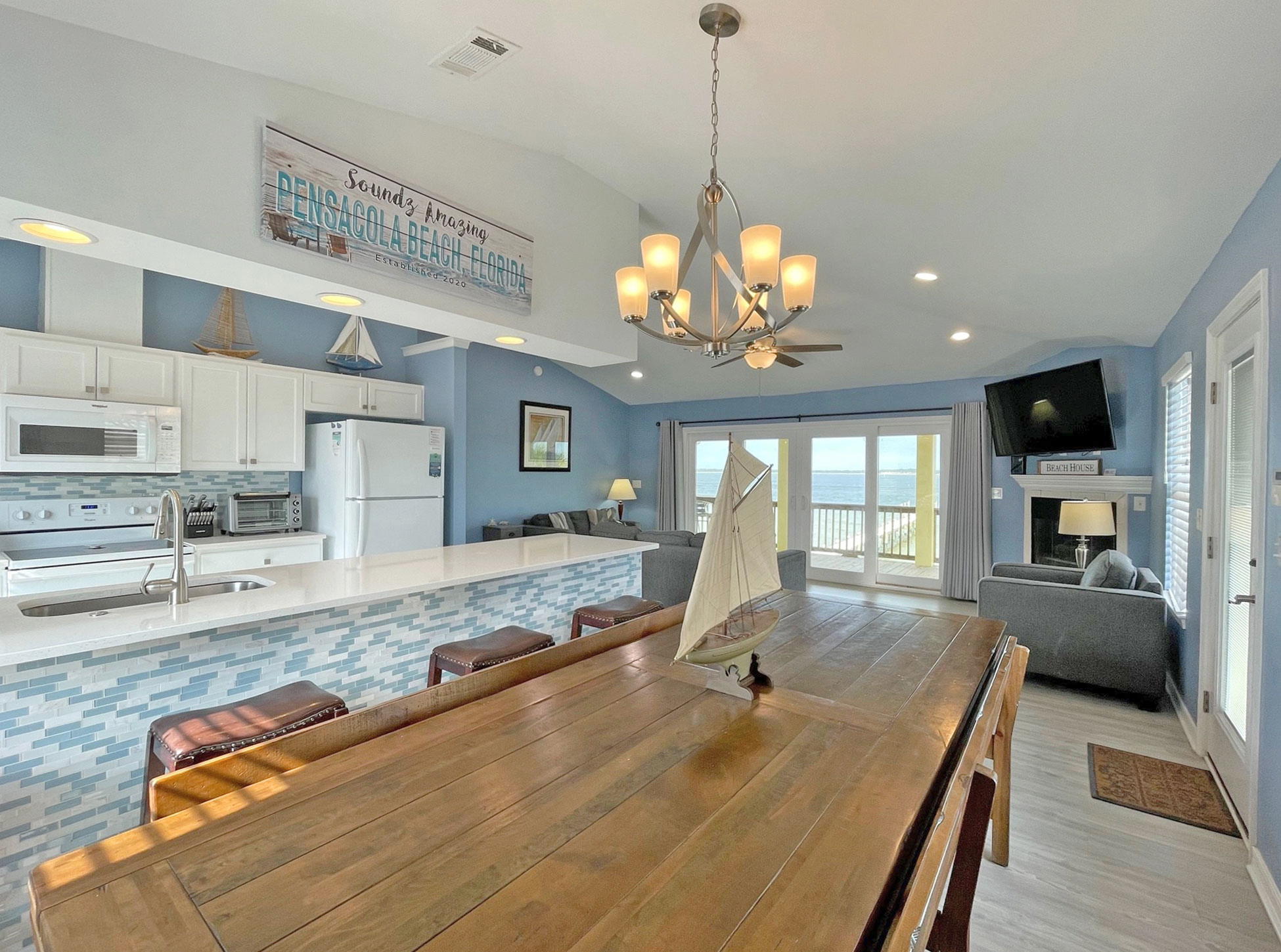 Via De Luna 109 - Soundz Amazing House / Cottage rental in Pensacola Beach House Rentals in Pensacola Beach Florida - #10