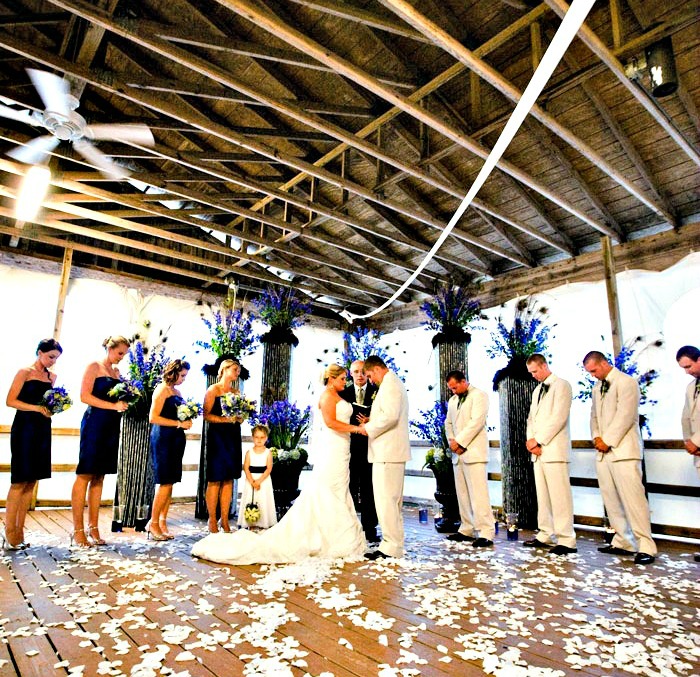 Boardwalk Beach Resort wedding party in the pavilion, one of four venues.