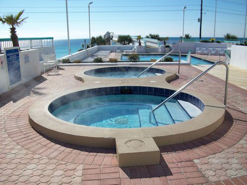 Hot tubs at Surfside Resort in Destin Florida