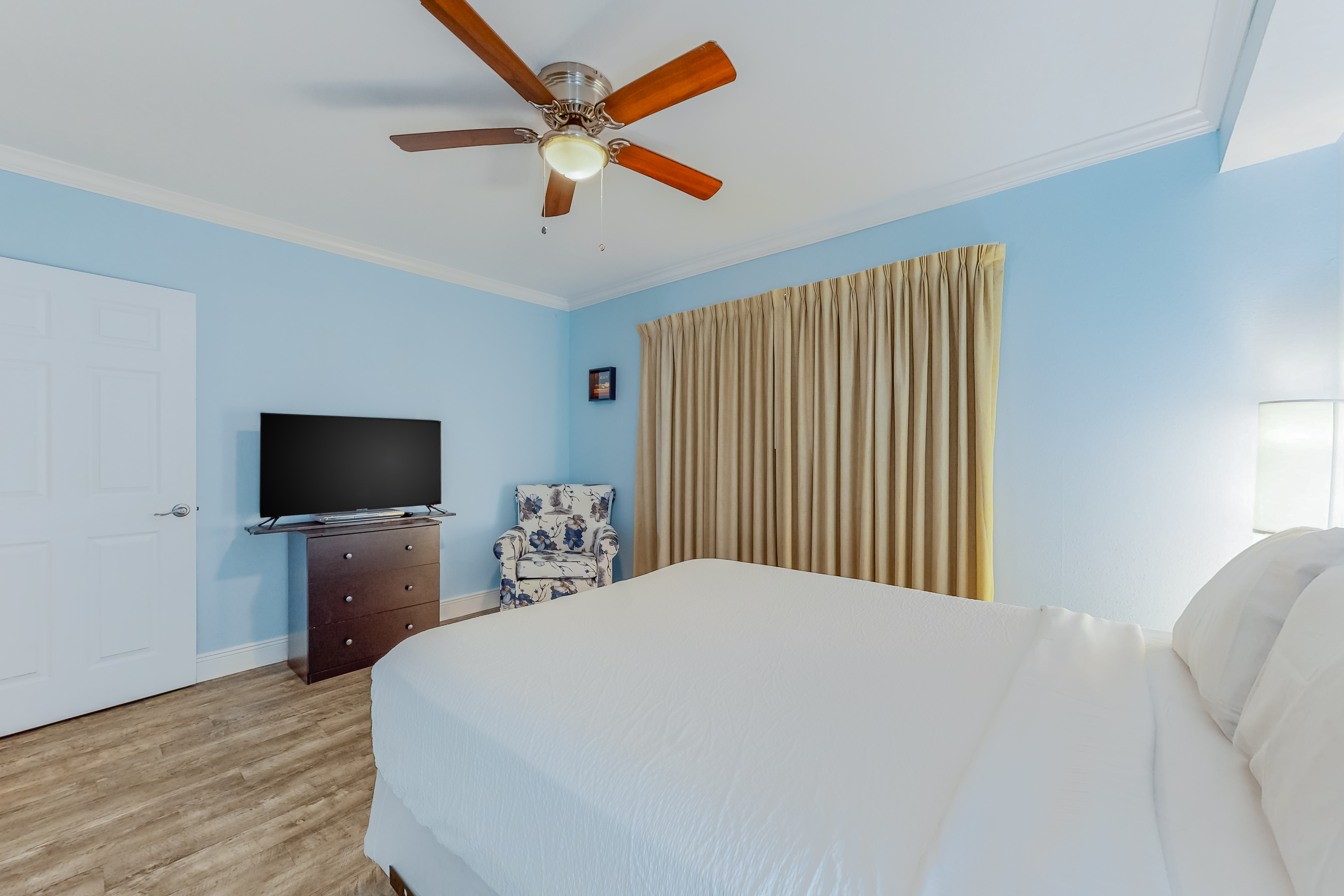 Emerald Beach Resort 2425 Condo rental in Emerald Beach Resort in Panama City Beach Florida - #16