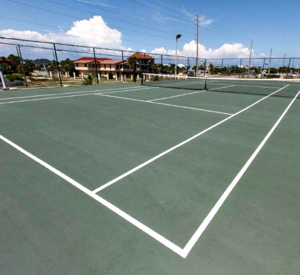 Tennis courts at Surf Dweller Fort Walton Beach
