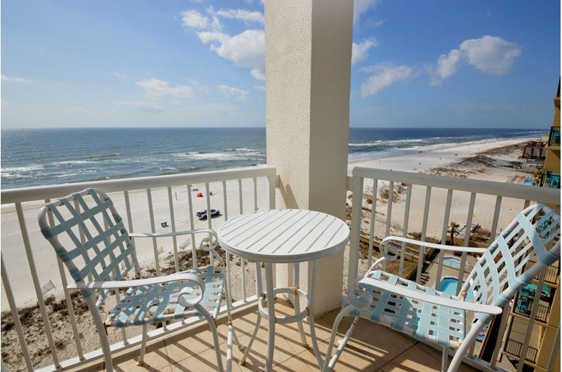 Beachfront balcony with panoramic view of the Gulf at Island Tower Gulf Shores