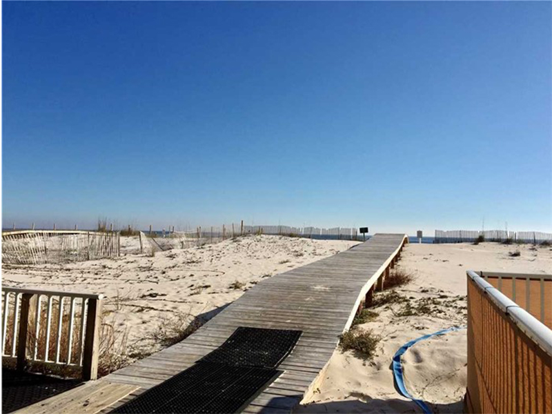 Easy access to the beach from Sundial in Gulf Shores AL