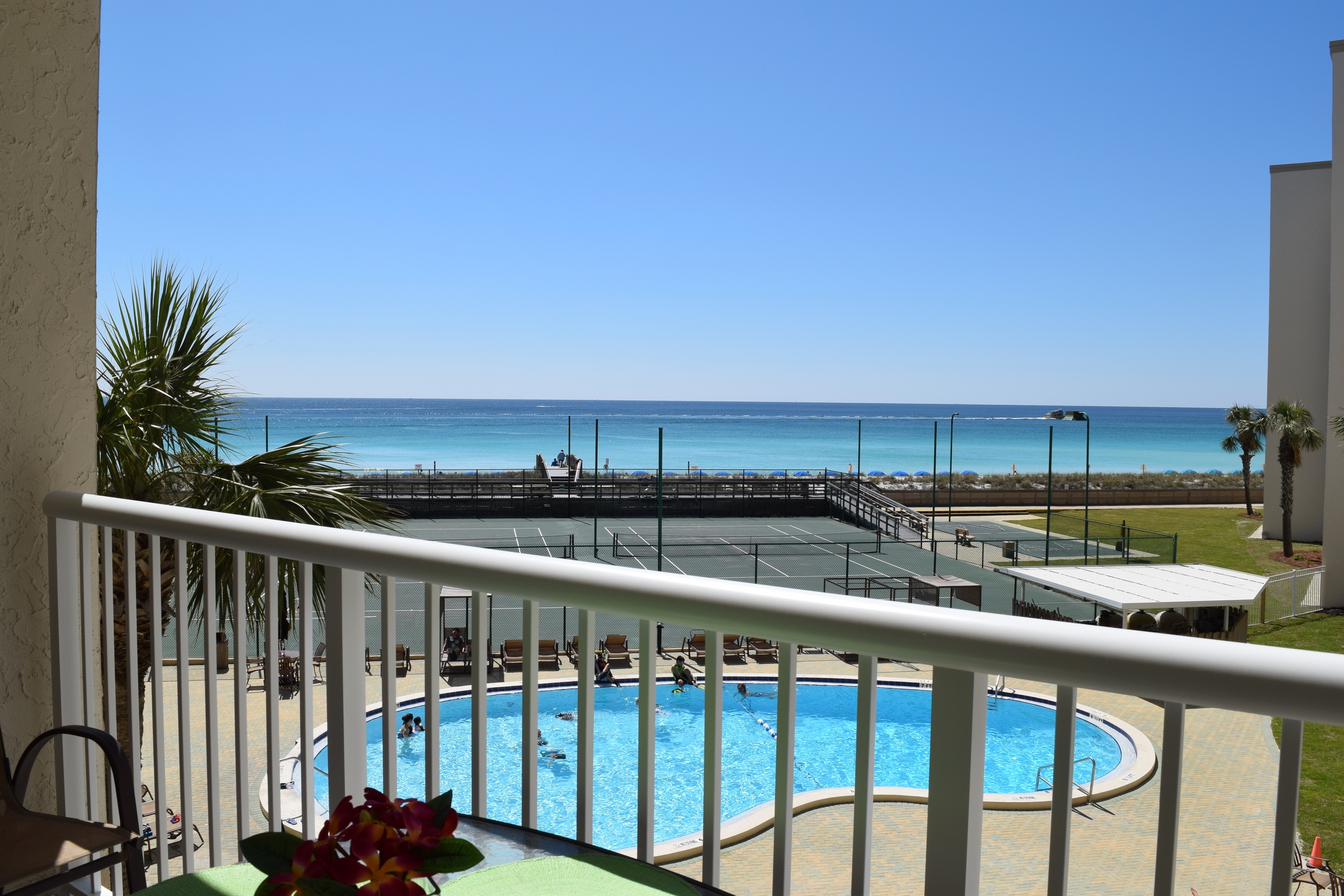 Holiday Surf & Racquet Club 314 Condo rental in Holiday Surf & Racquet Club in Destin Florida - #1