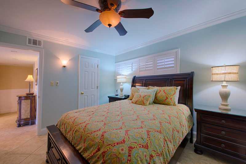 Holiday Surf & Racquet Club 405 Condo rental in Holiday Surf & Racquet Club in Destin Florida - #11
