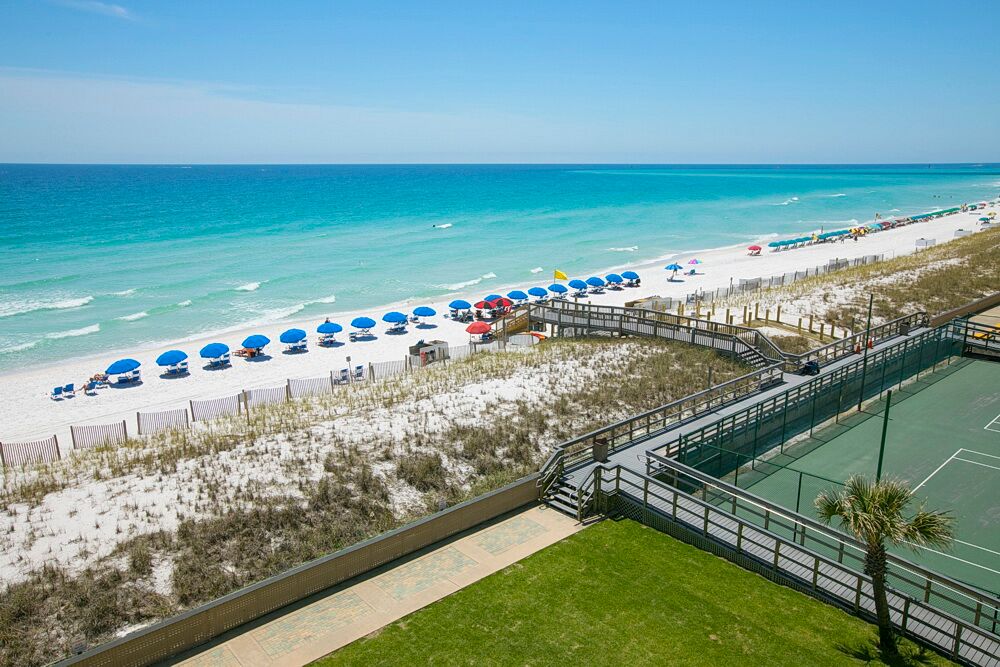 Holiday Surf & Racquet Club 523 Condo rental in Holiday Surf & Racquet Club in Destin Florida - #2