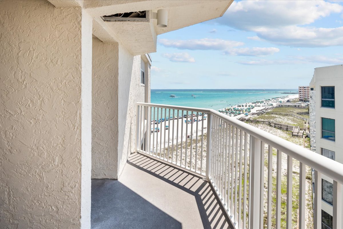 Holiday Surf & Racquet Club 702 Condo rental in Holiday Surf & Racquet Club in Destin Florida - #3