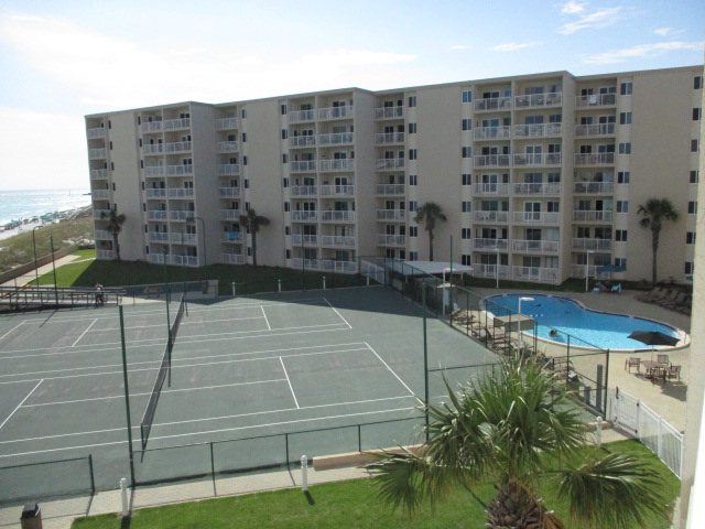 UNIT 421 Condo rental in Holiday Surf & Racquet Club in Destin Florida - #4