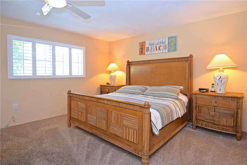 Jamaica Royale 101 2 Bedrooms 3 Heated Pools WiFi Sleeps 6 Condo rental in Jamaica Royale in Siesta Key Florida - #11
