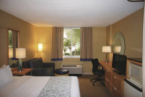 La Quinta Inn & Suites Sarasota in Sarasota FL 36