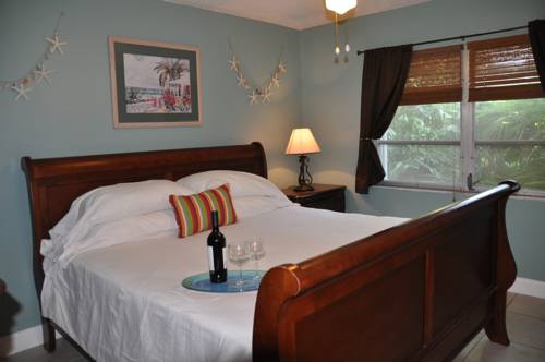 Lido Islander Inn and Suites - Sarasota in Sarasota FL 86