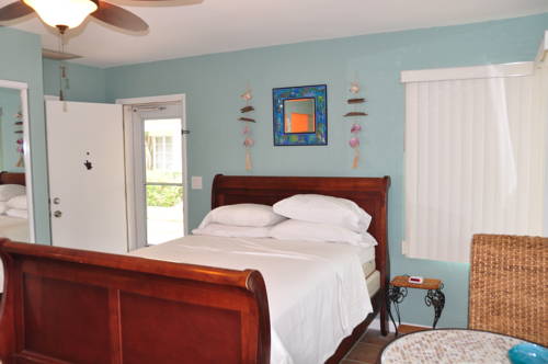 Lido Islander Inn and Suites - Sarasota in Sarasota FL 00