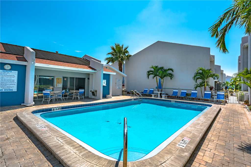 Madeira Beach Yacht Club 253G 1 Bedroom Pool Access WiFi Sleeps 4 Condo rental in Madeira Beach Yacht Club in St. Pete Beach Florida - #3