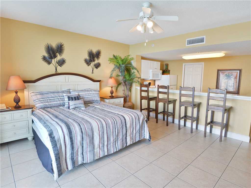 Majestic 1708 West - Tower I Studio Beachfront Sleeps 4 Condo rental in Majestic Beach Resort in Panama City Beach Florida - #4