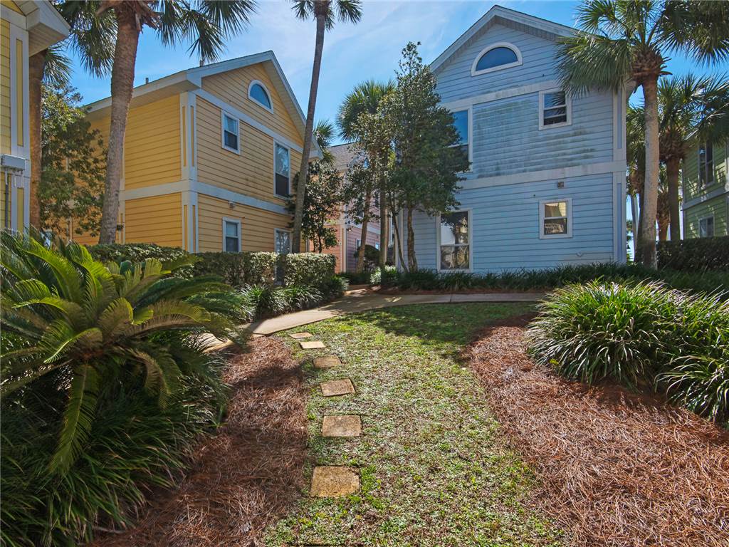 Nantucket Rainbow Cottages 12B House / Cottage rental in Nantucket Rainbow Cottages in Destin Florida - #13