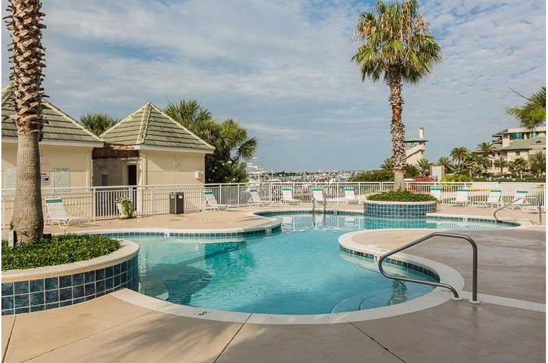 Injoy the outdoor pool at Perdido Grande in Orange Beach Alabama