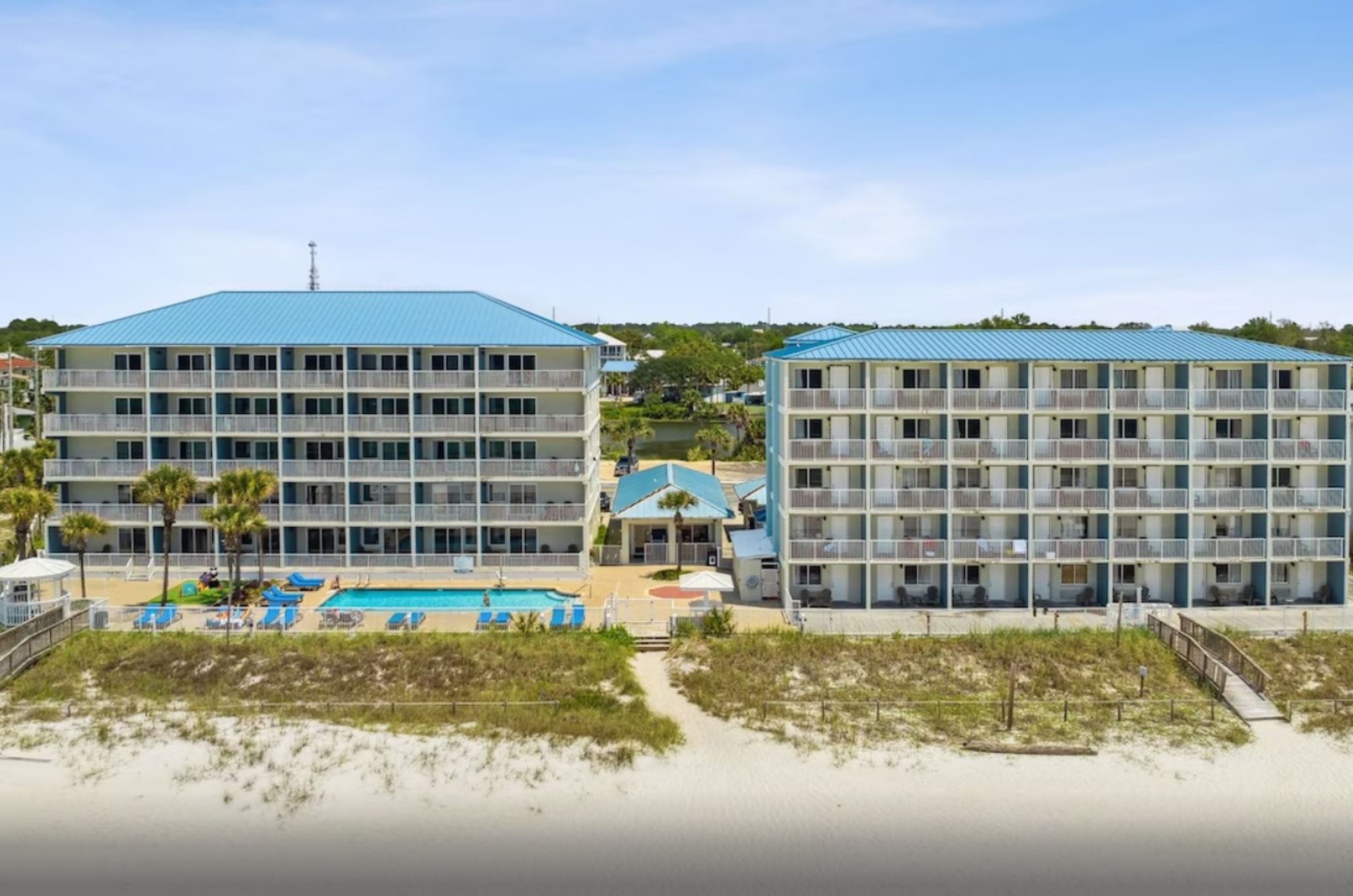 Sugar Sands Inn & Suites - https://www.beachguide.com/panama-city-beach-vacation-rentals-sugar-sands-inn--suites--16-0-20241-671.jpg?width=185&height=185