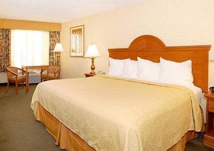 Quality Hotel On The Beach in Clearwater Beach FL 54