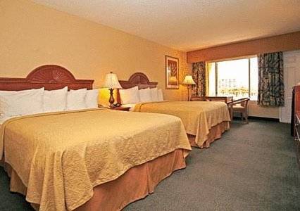 Quality Hotel On The Beach in Clearwater Beach FL 50