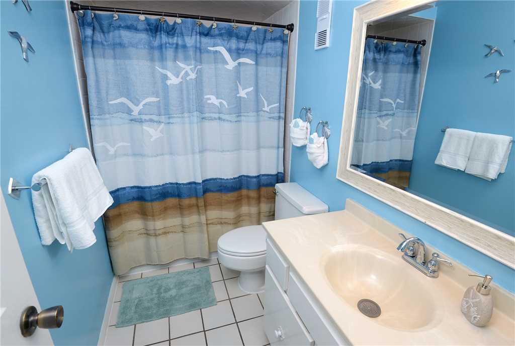 Regency 624 3 Bedrooms Beachfront Wi-Fi Pool Sleeps 8 Condo rental in Regency Towers in Panama City Beach Florida - #16