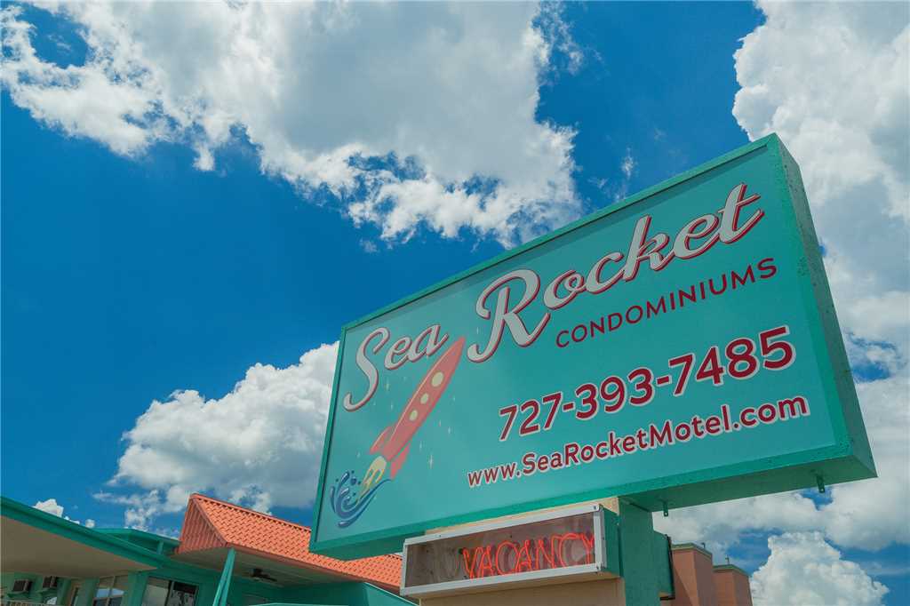 Sea Rocket 18 Studio Ground Floor BBQ Area WiFi Sleeps 4 Condo rental in Sea Rocket in St. Pete Beach Florida - #24