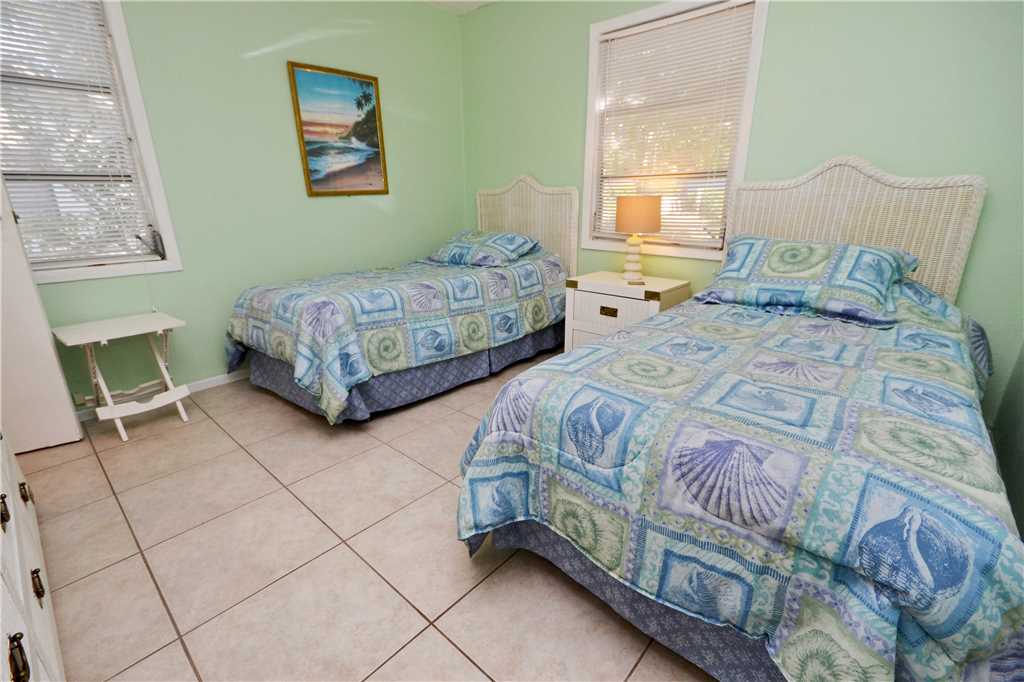Gulfport Getaway 2 Bedroom Gulf View Dog Friendly Sleeps 6 House / Cottage rental in St. Pete Beach House Rentals in St. Pete Beach Florida - #15