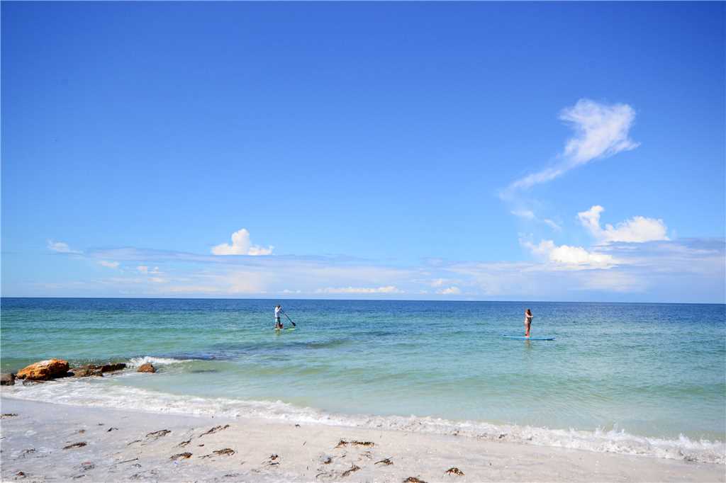 Sunset Beach House 2 Bedroom Gulf View WiFi Dog Friendly Sleeps 6 House / Cottage rental in St. Pete Beach House Rentals in St. Pete Beach Florida - #23