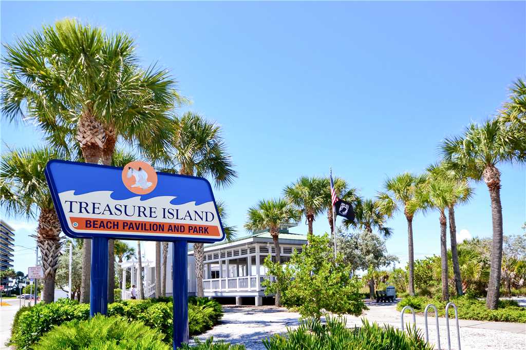 Sunset Beach House 2 Bedroom Gulf View WiFi Dog Friendly Sleeps 6 House / Cottage rental in St. Pete Beach House Rentals in St. Pete Beach Florida - #28